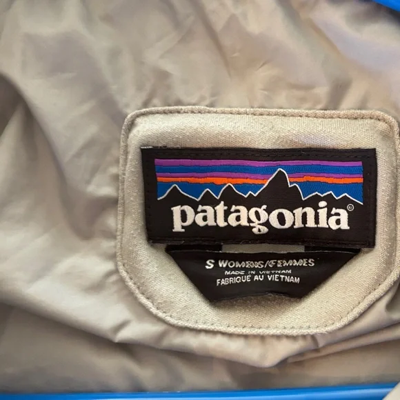 Patagonia Women's Gray Quilted Puffer Jacket Parka - Picture 2 of 7